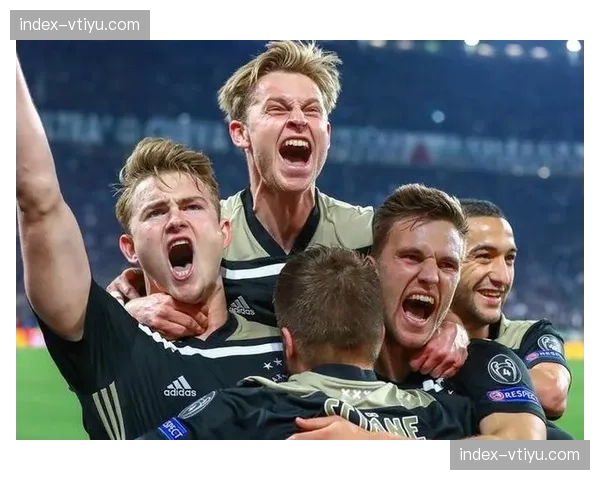 尤文图斯防线崩盘分析 三球劣势下翻盘概率的战术评估